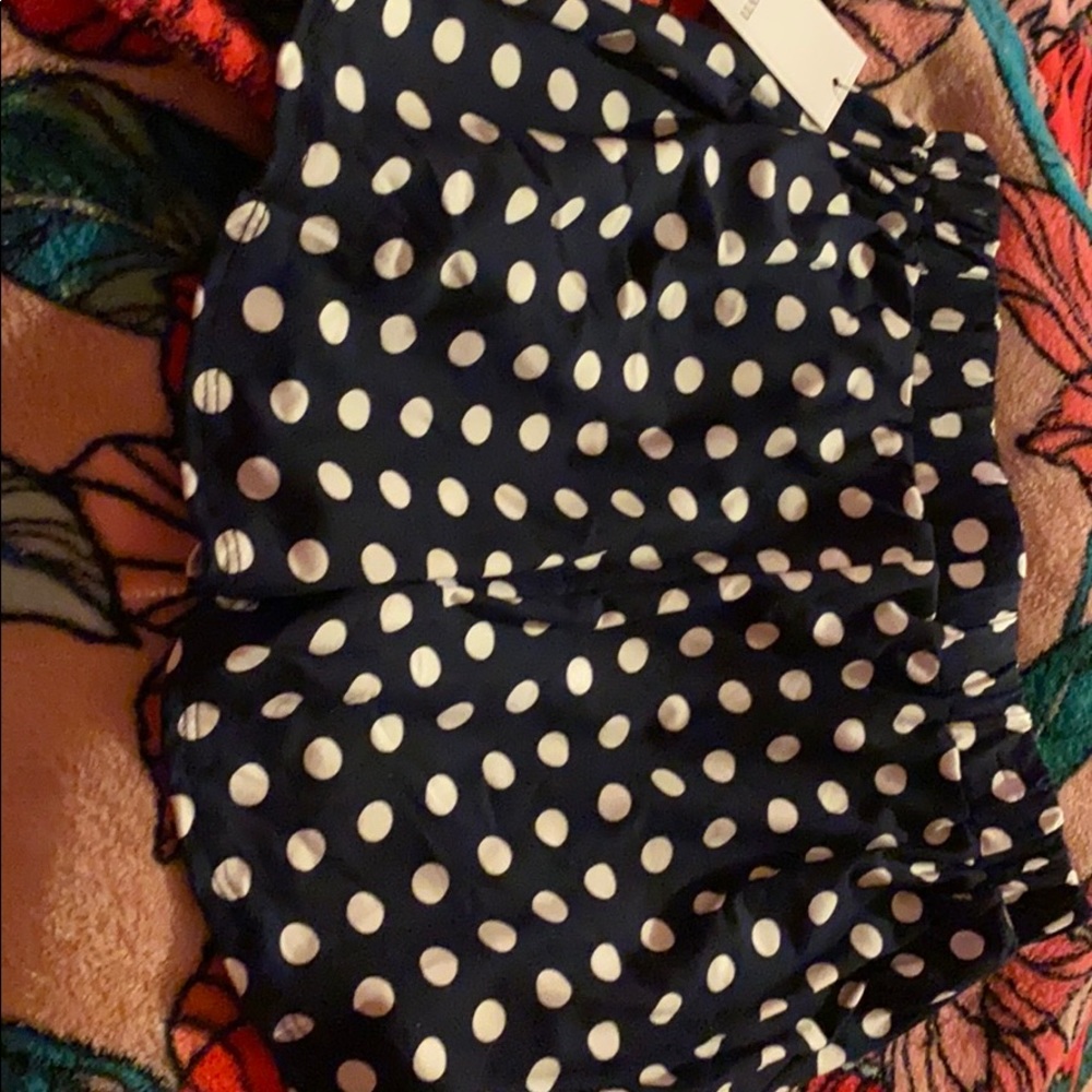 Shorts - Picture 3 of 3